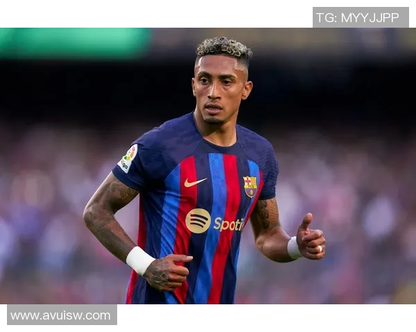 每体:拉菲尼亚或许在周末联赛回归名单,但或许不会上场 每体:拉菲尼亚或许在周末联赛回归名单,但或许不会上场